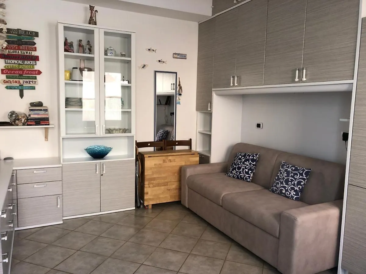 Casa Di Giulia, A Due Passi Dal Mare Di Cavi Di Lavagna Apartment 0*,  Italy