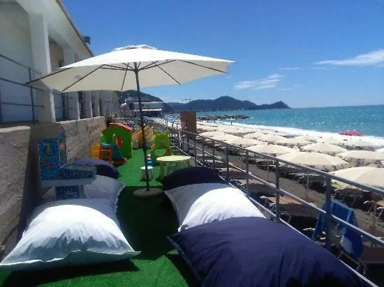 Casa Di Giulia, A Due Passi Dal Mare Di Cavi Di Lavagna Apartment
